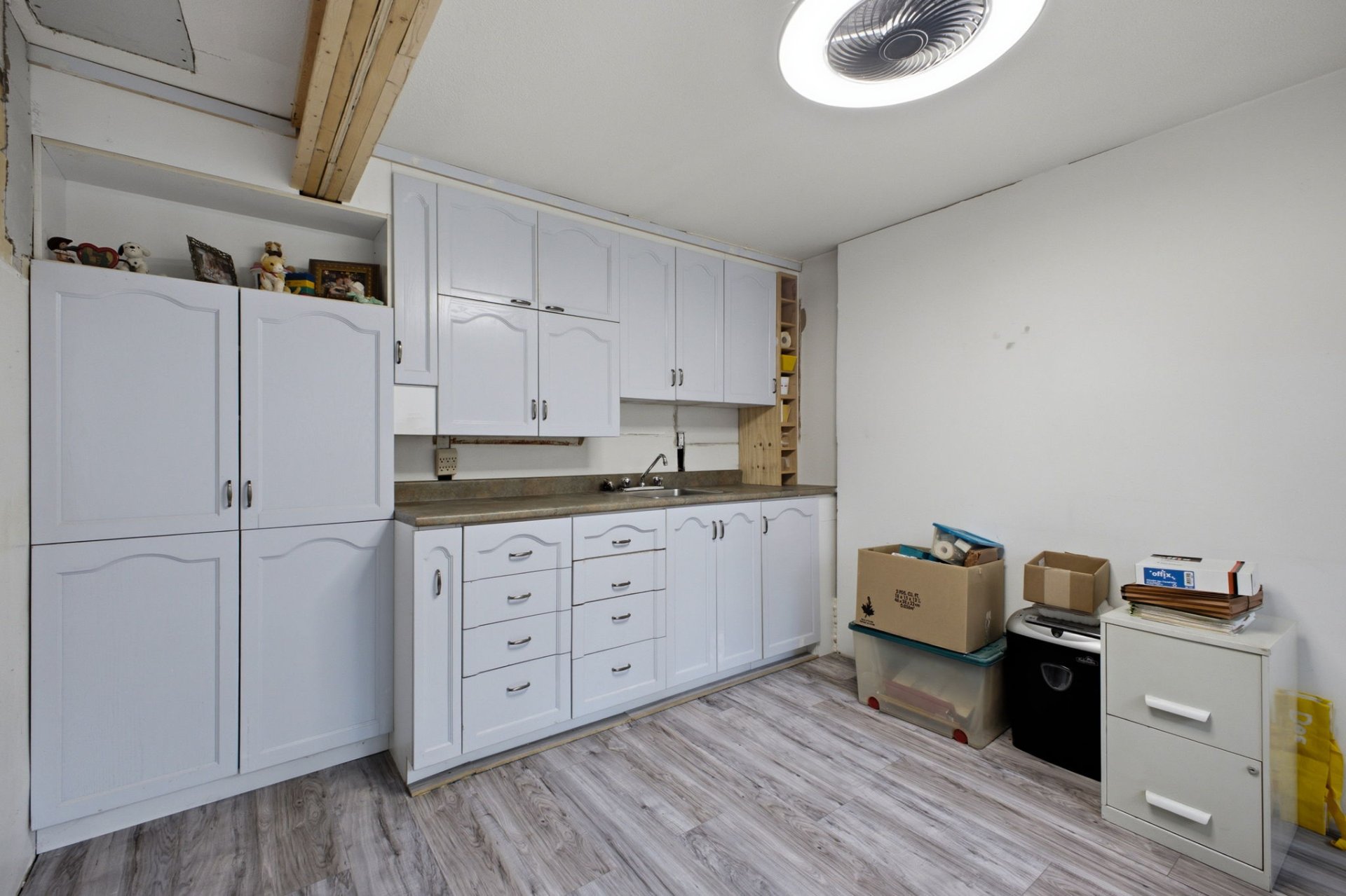 Kitchenette