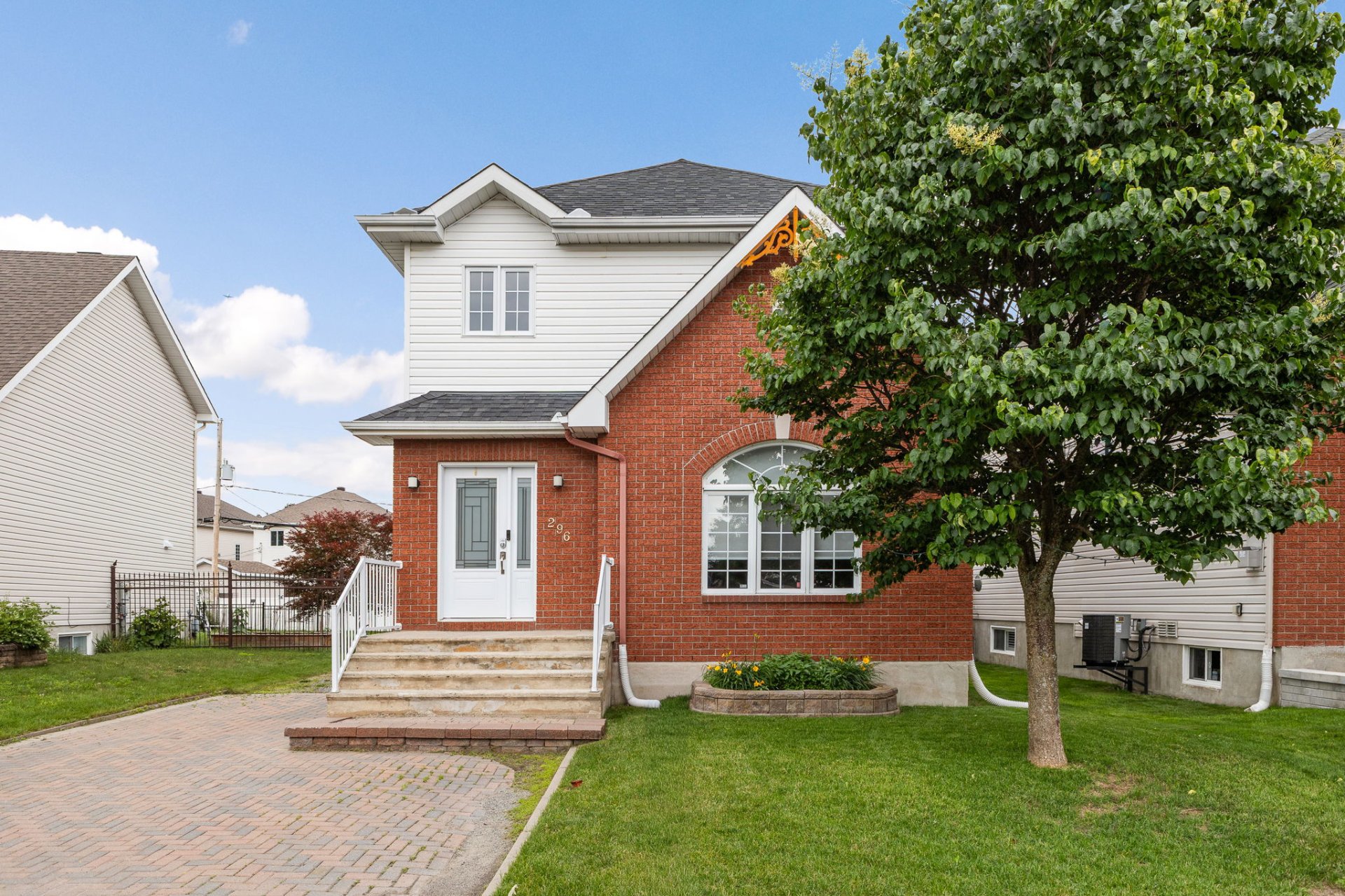 296 Rue de Charny 