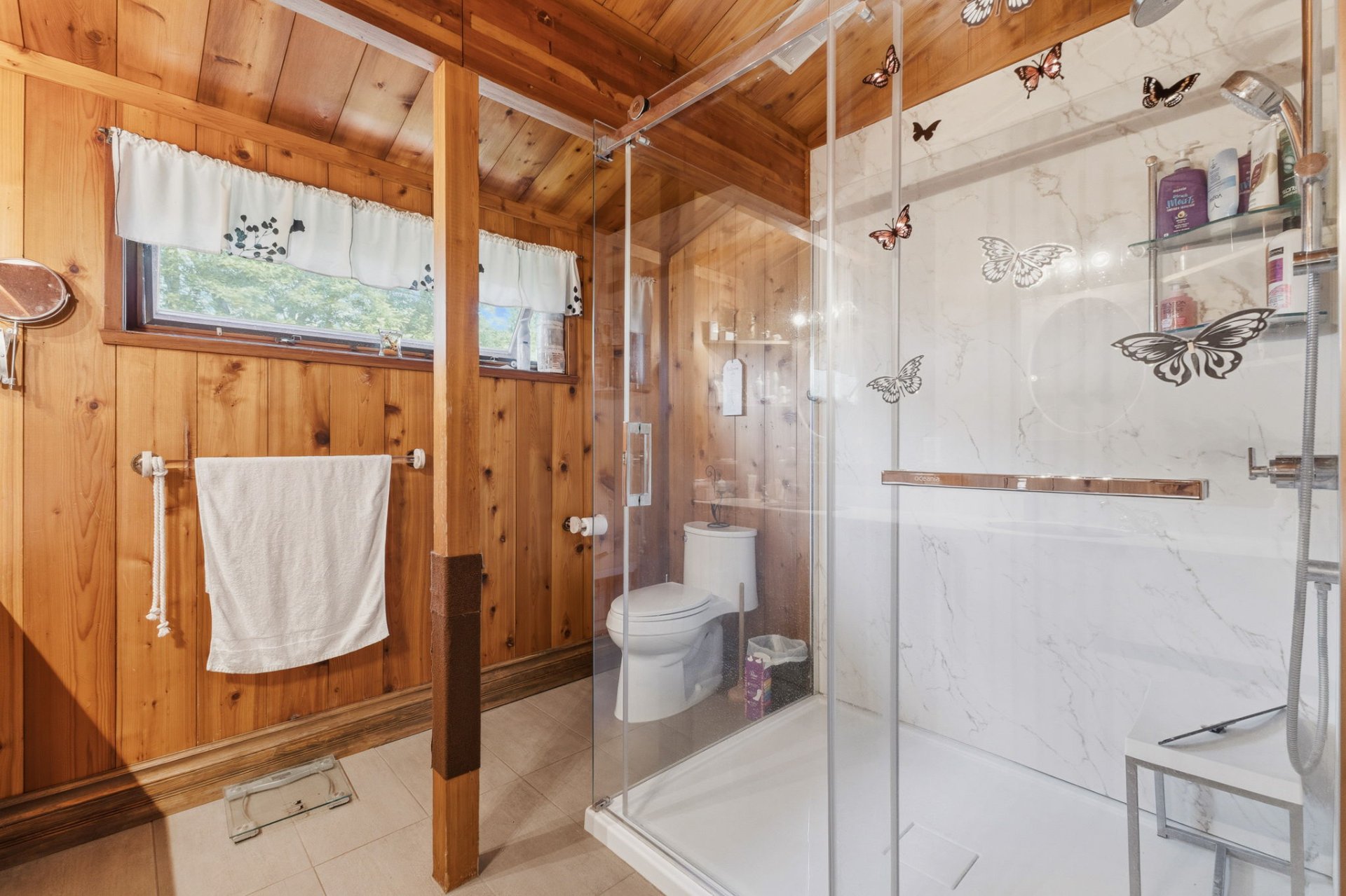 Ensuite bathroom