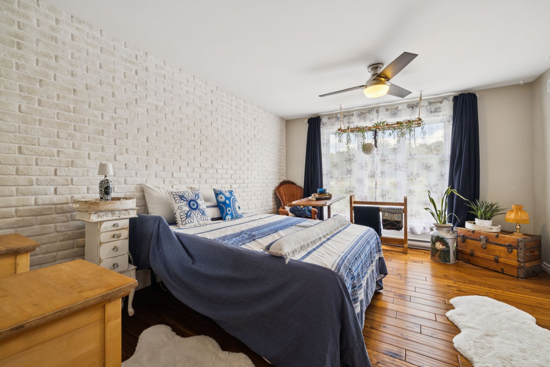 Chambre à coucher principale - Avec walk-in closet