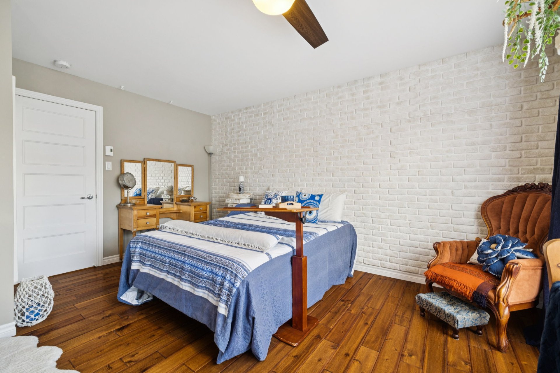 Chambre à coucher principale - Avec walk-in closet