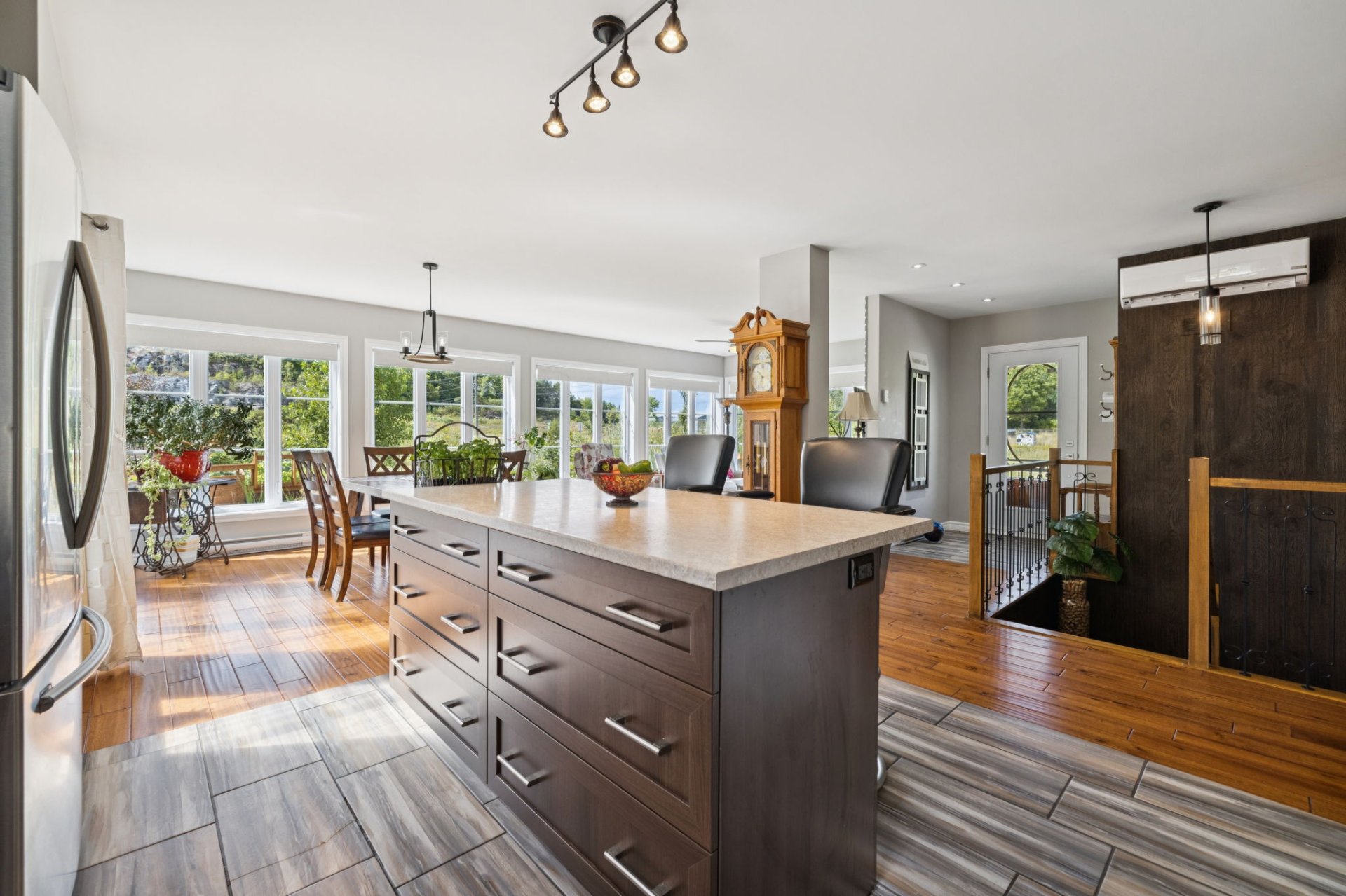 Cuisine - Avec walk-in pantry