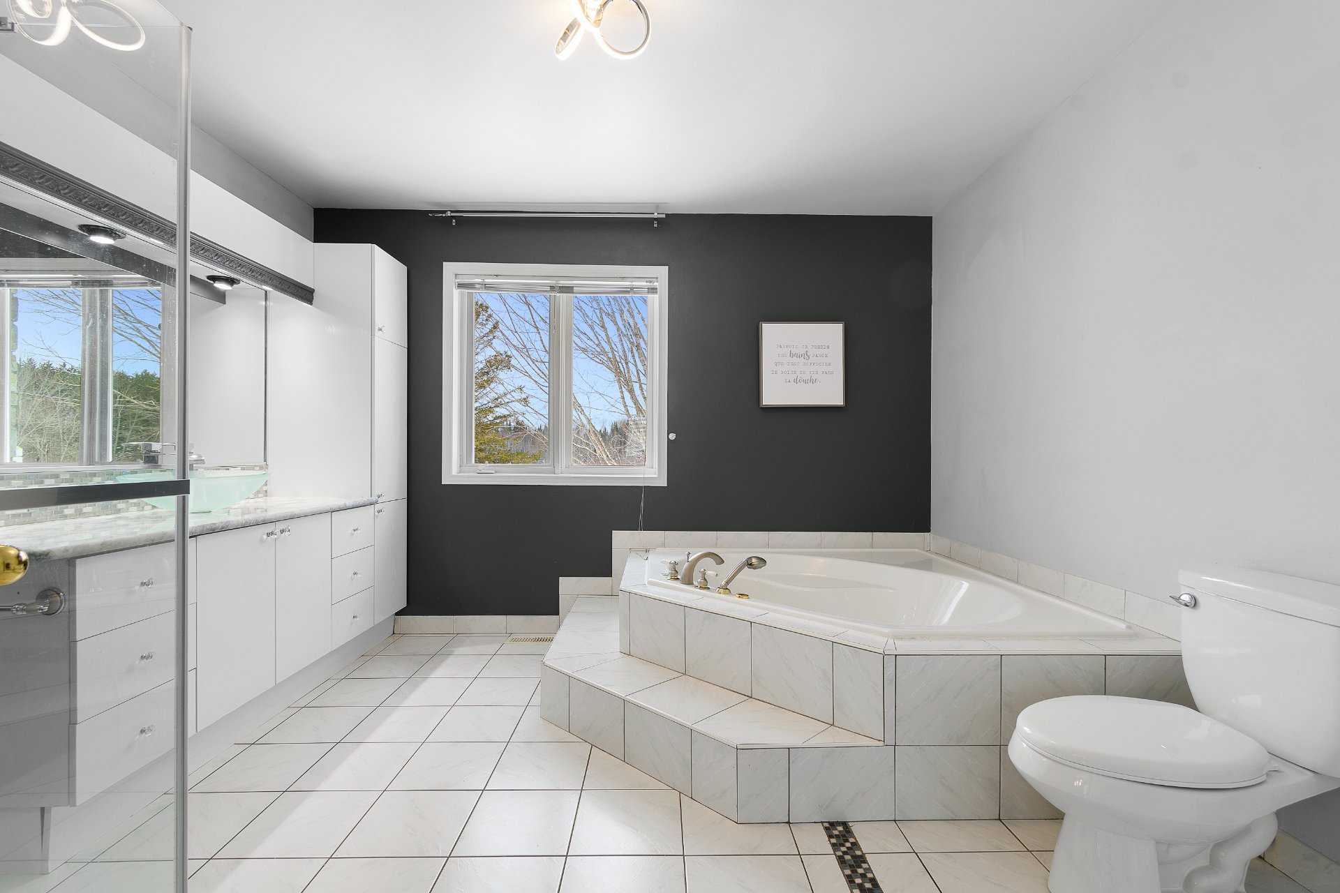 Ensuite bathroom