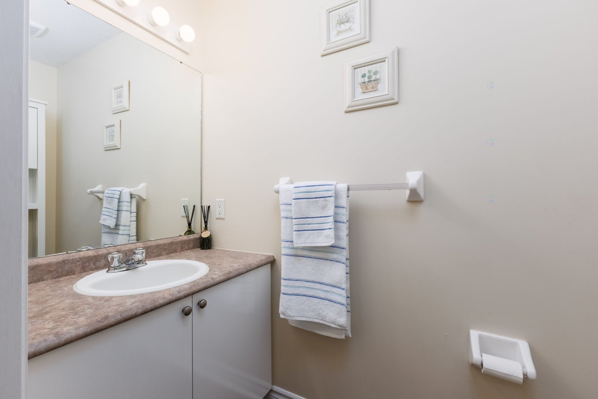 Powder room