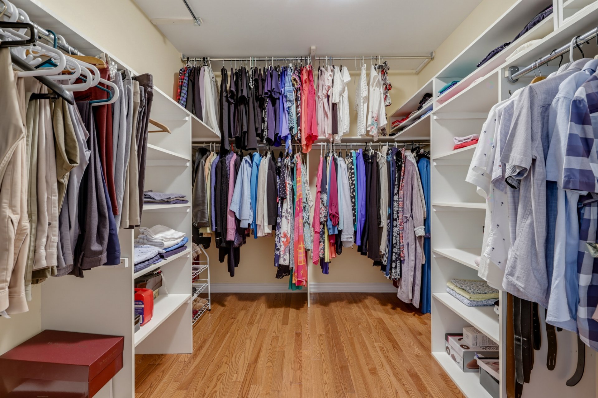 Walk-in closet