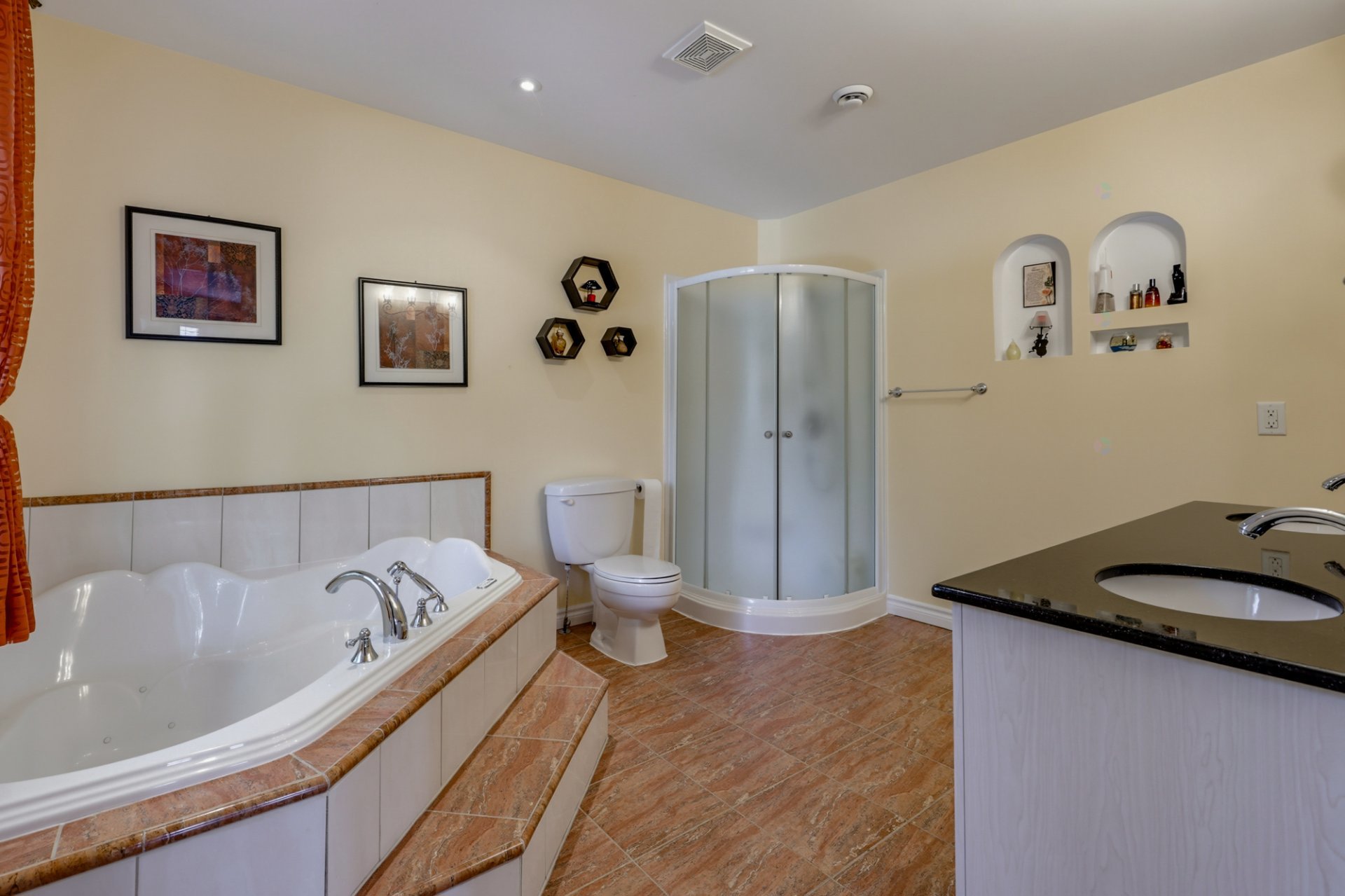 Ensuite bathroom