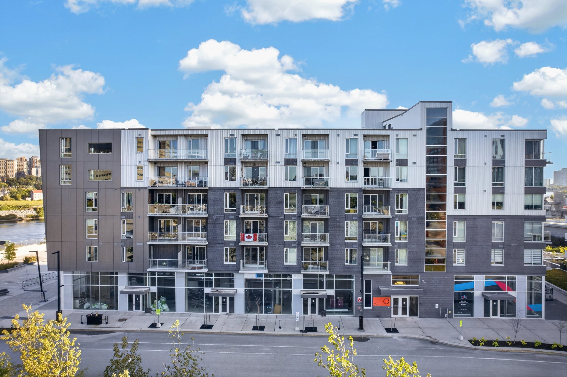40 Rue Jos-Montferrand 606