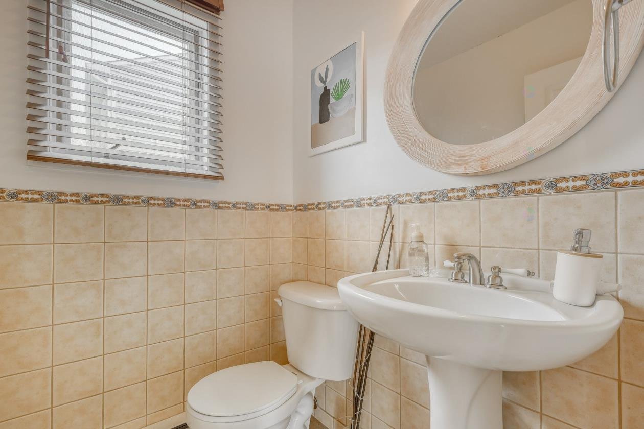 Powder room