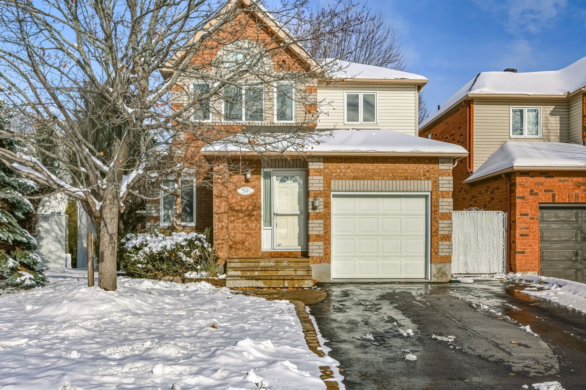 54 Rue de l'Équateur 