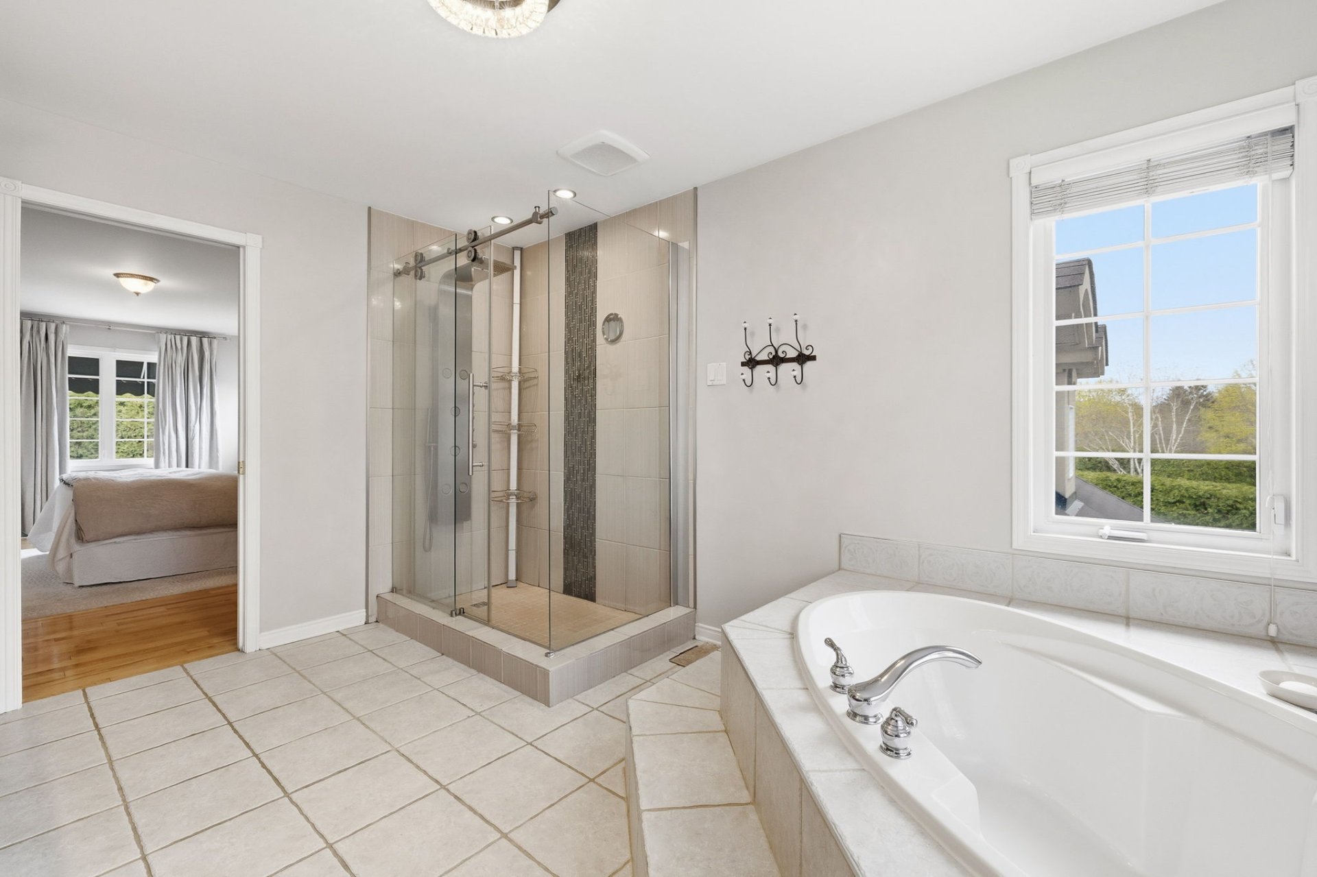 Ensuite bathroom