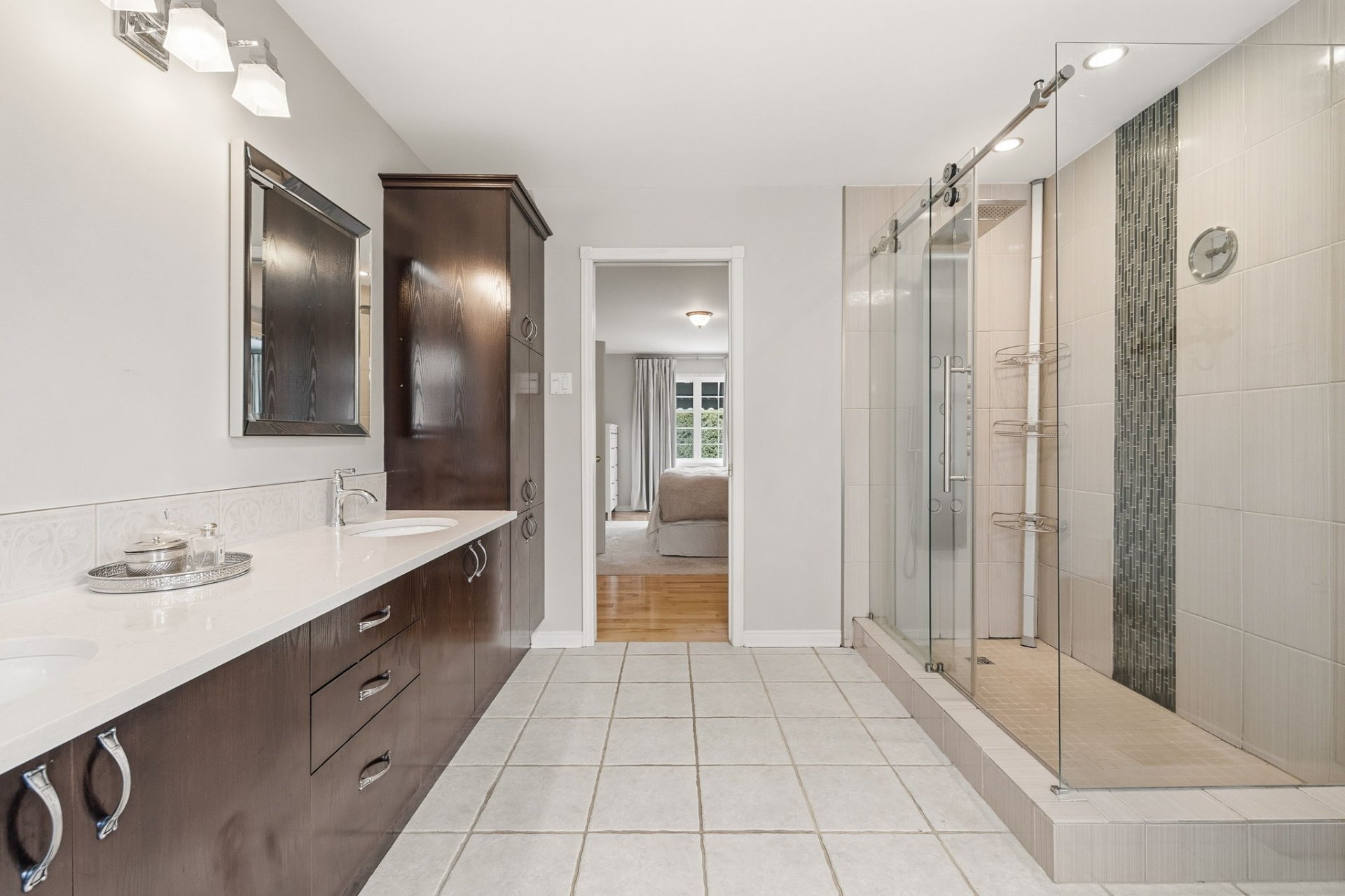 Ensuite bathroom