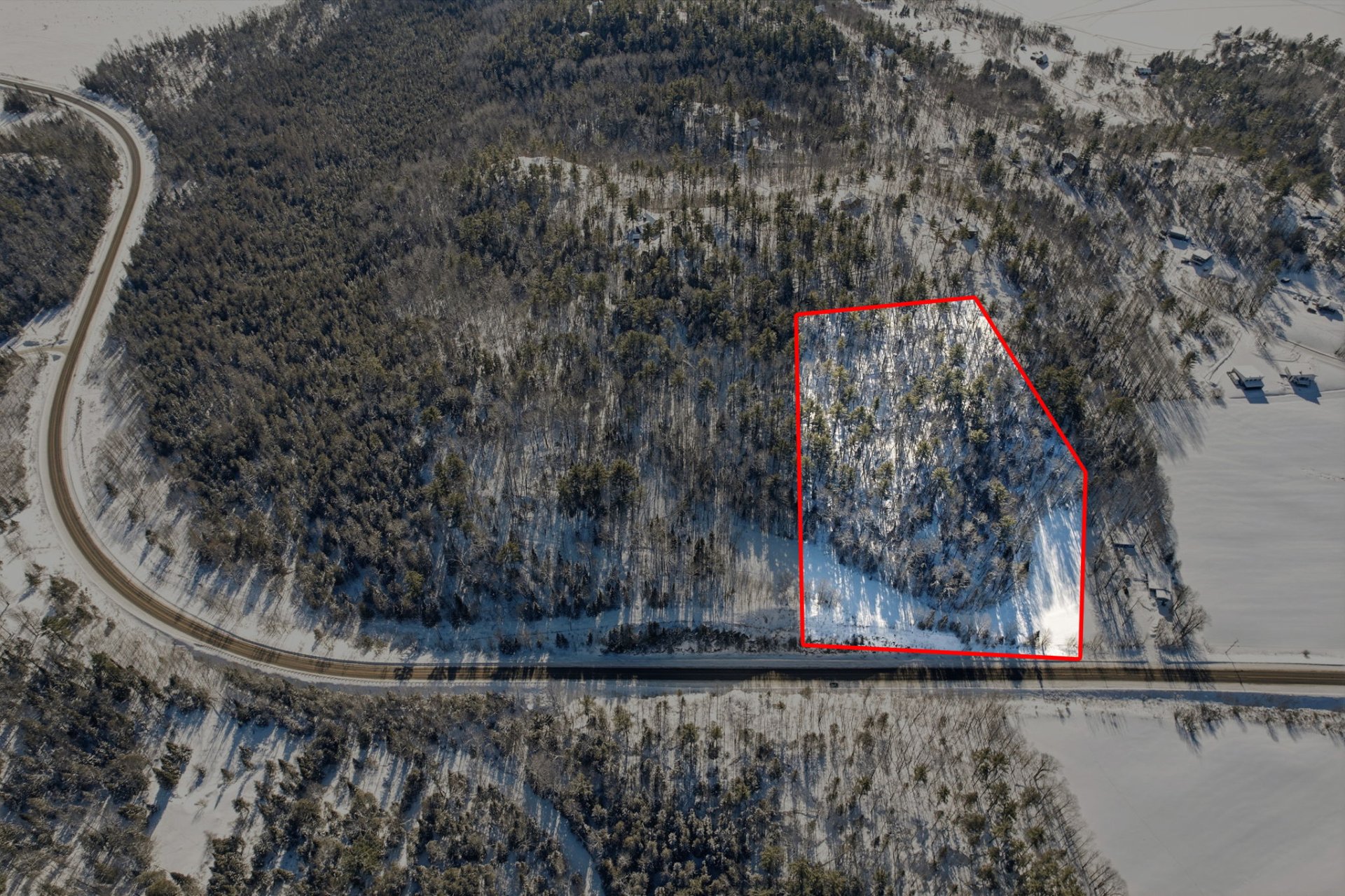 Terre/Terrain - Délimitation approximative voir plan lotissement