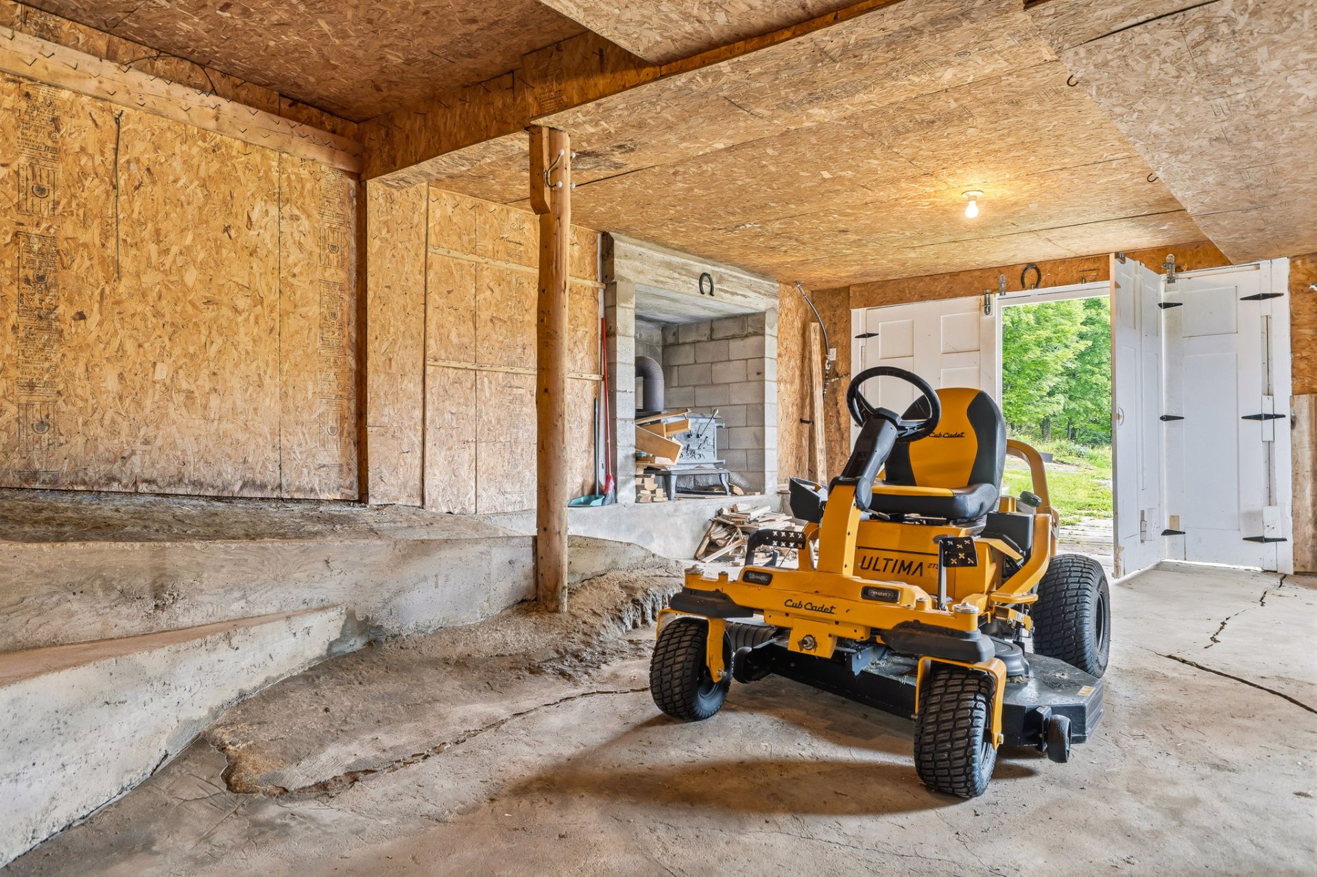 Garage