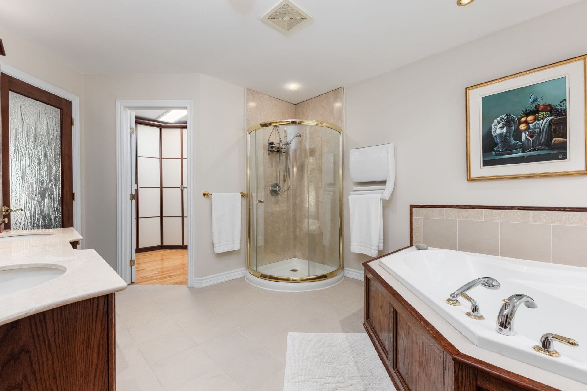 Ensuite bathroom
