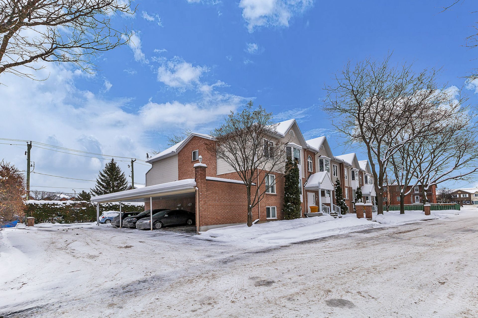 Vue d'ensemble - Abris de voiture