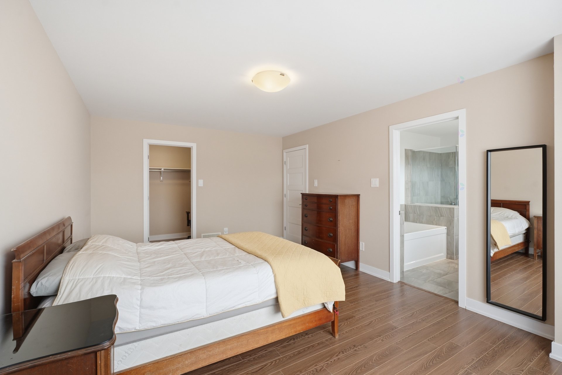 Chambre à coucher principale