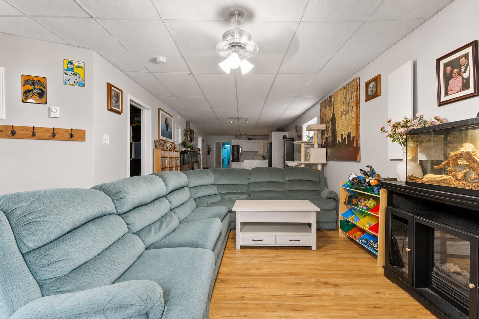 Living room - Virtual staging for visual purposes only