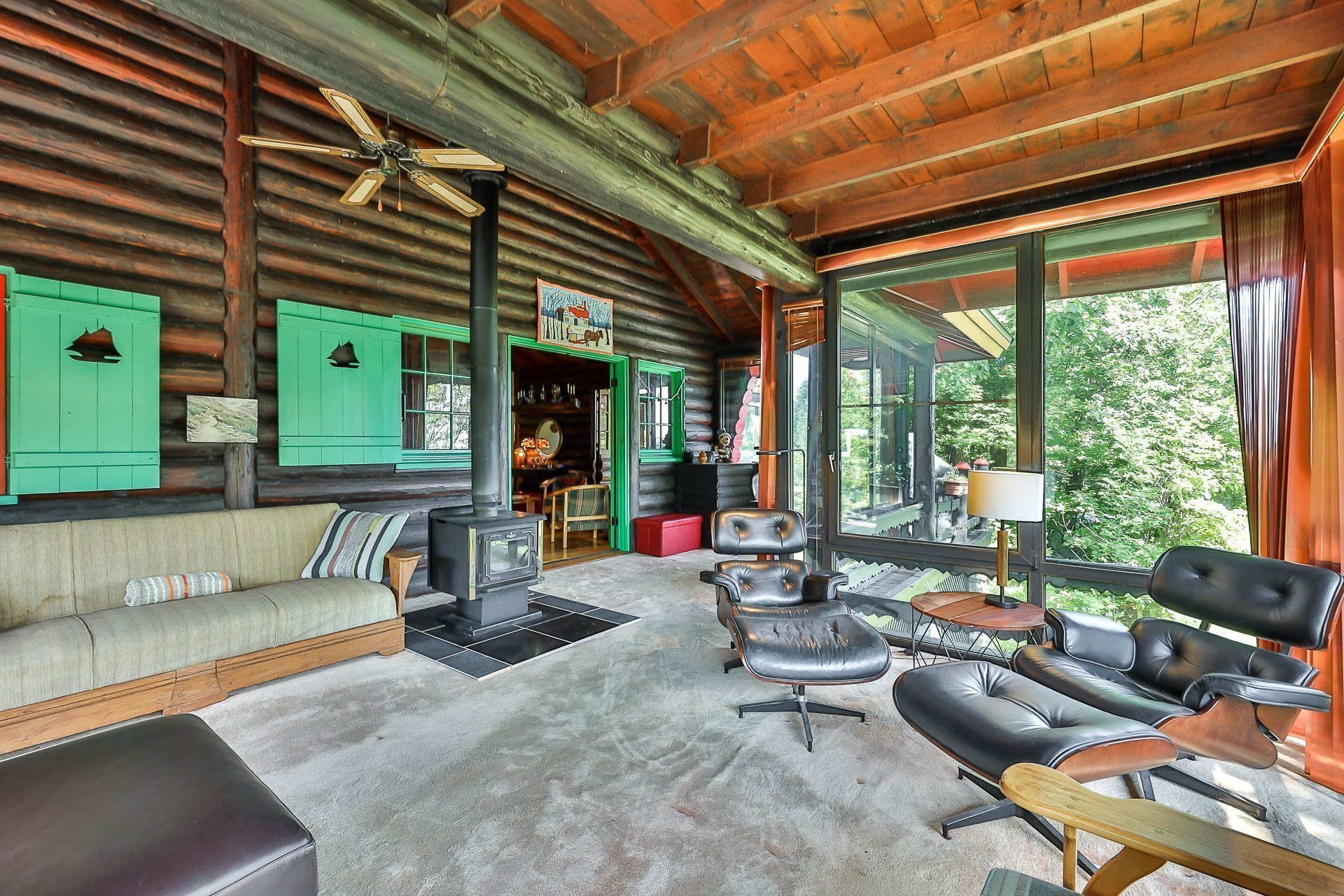 Salle familiale - Tout vitrée & vue sur golf & Château Montebello