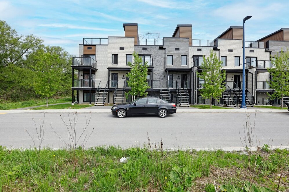335-339 Rue de la Cité-Jardin 