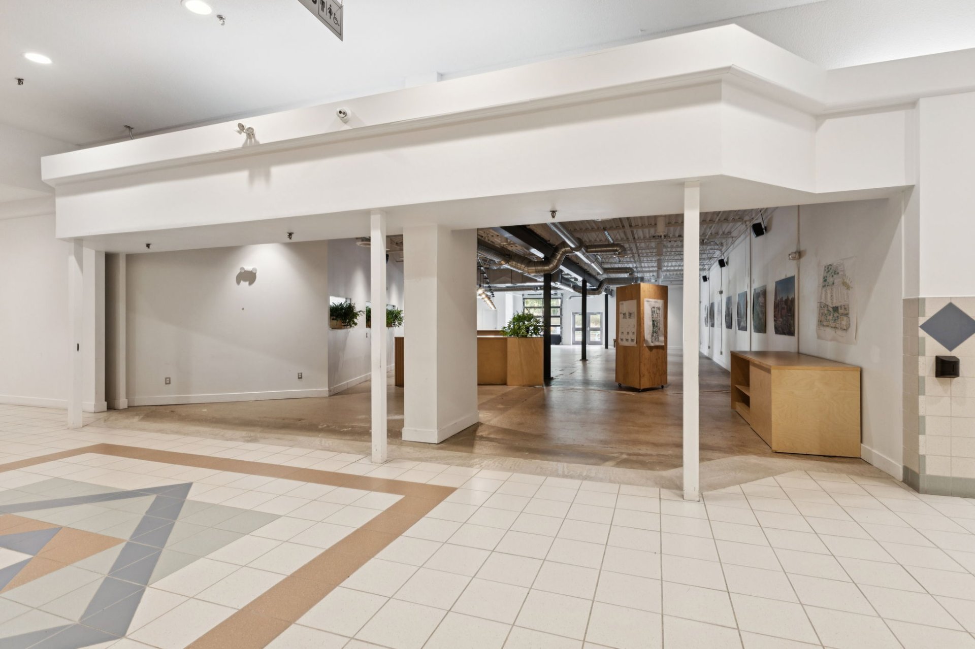425 Boulevard Saint Joseph  12