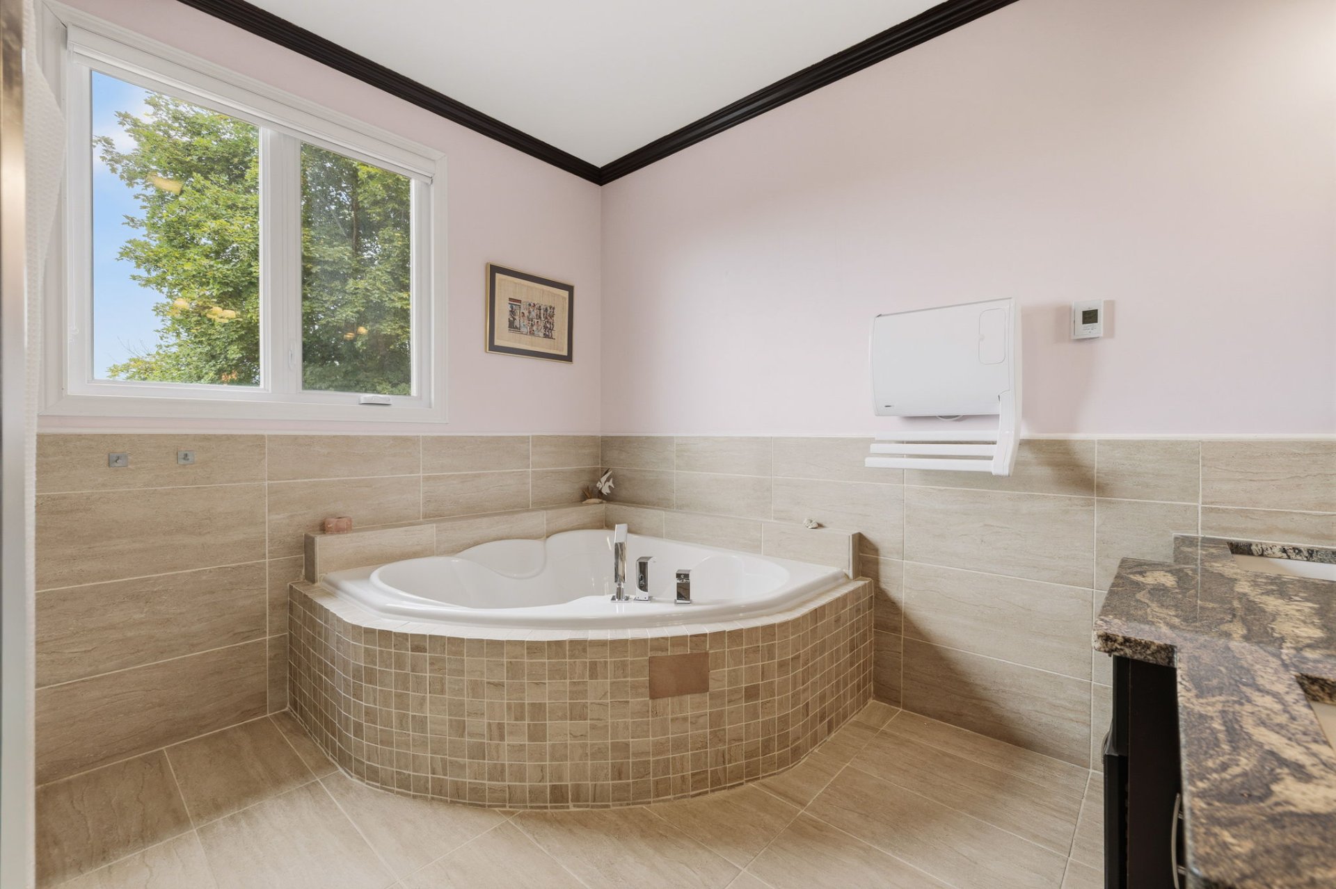 Salle de bains attenante à la CCP