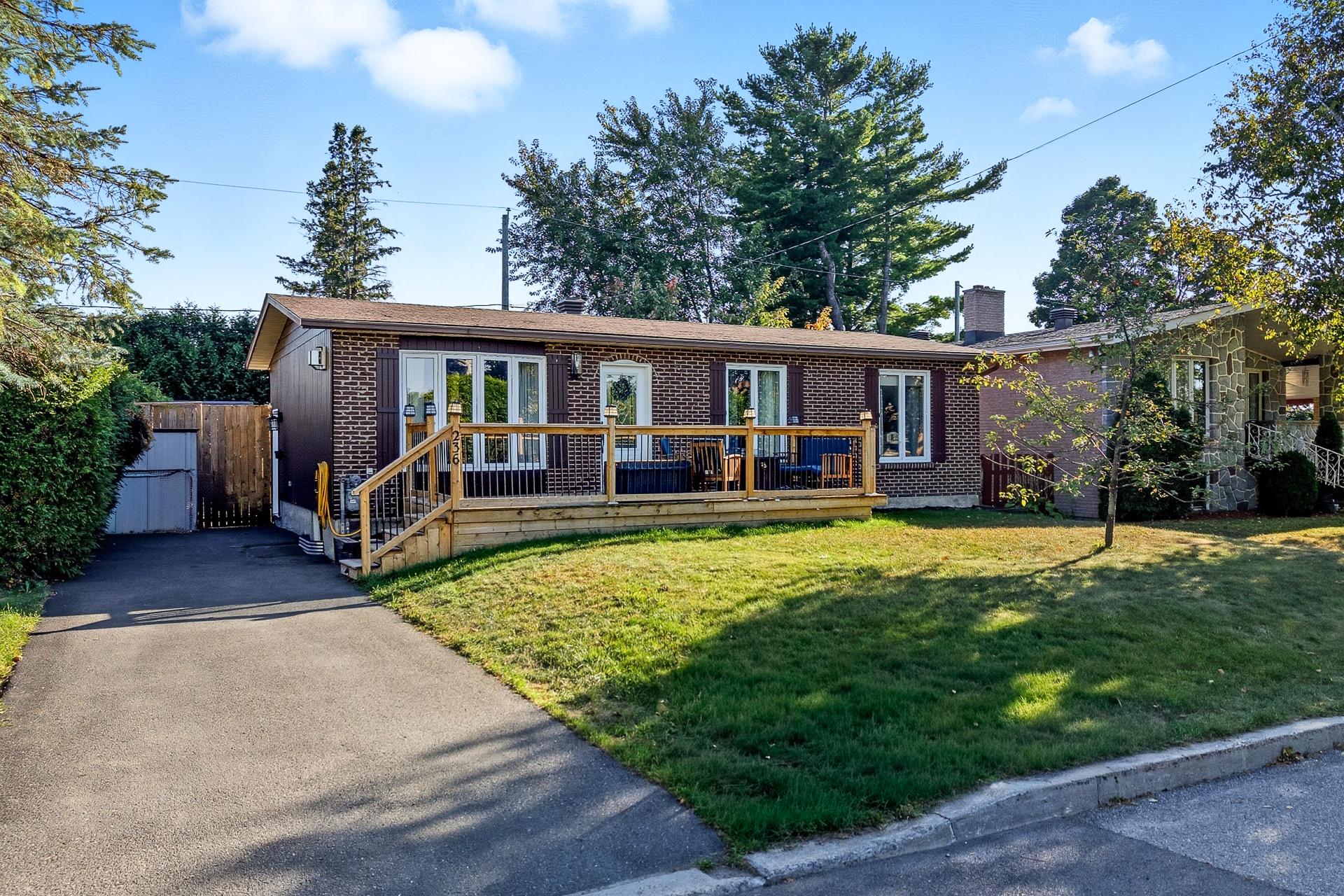236 Rue Hillview 