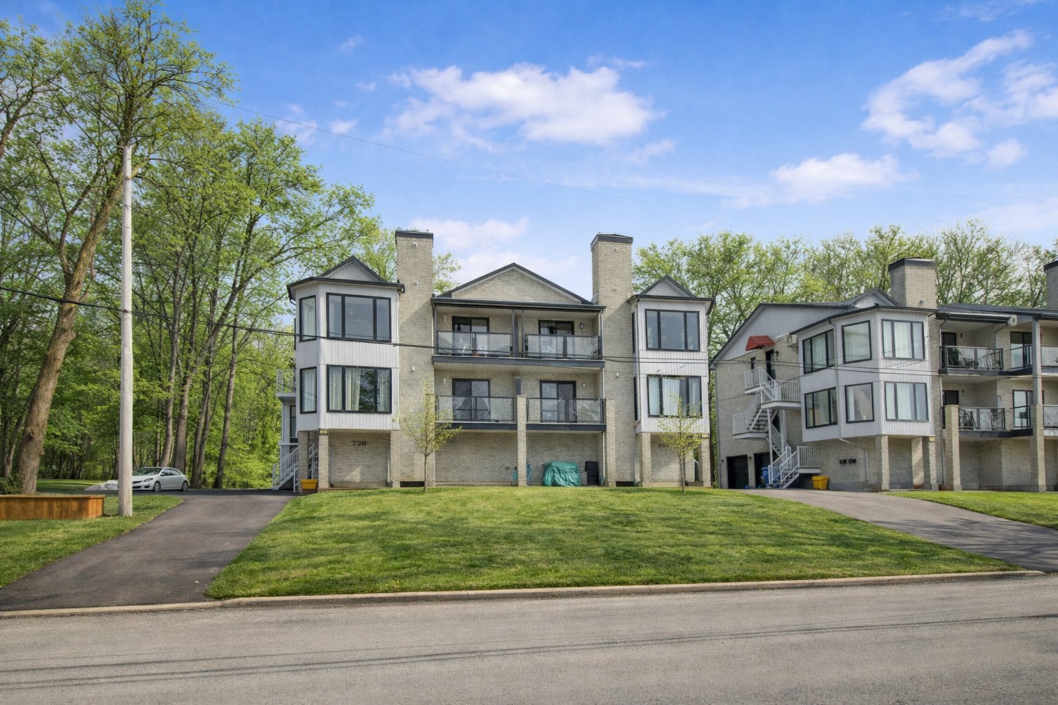 787 Boul. Hurtubise 2