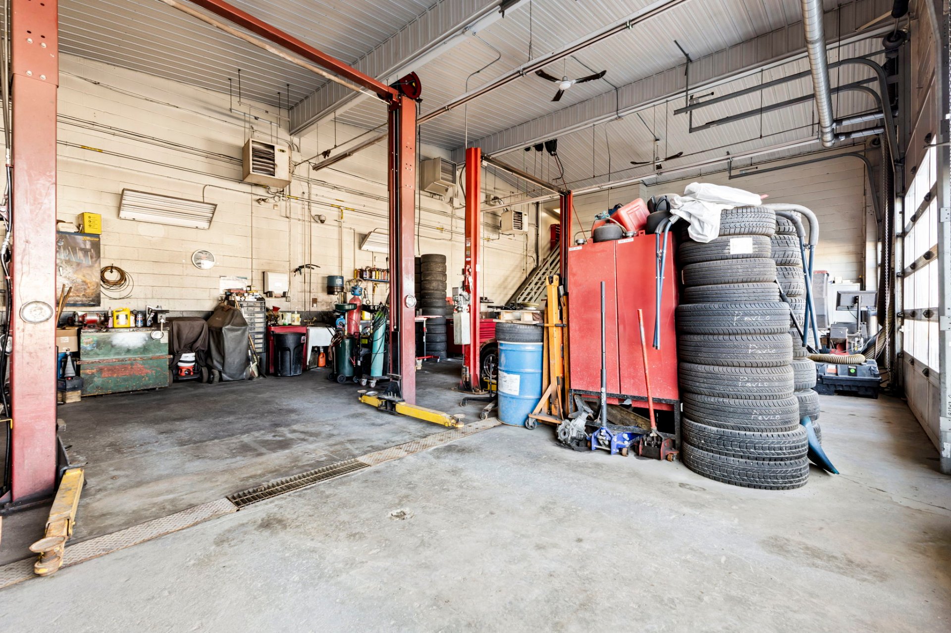 Commerce - Mécanique St-René / Bumper to Bumper