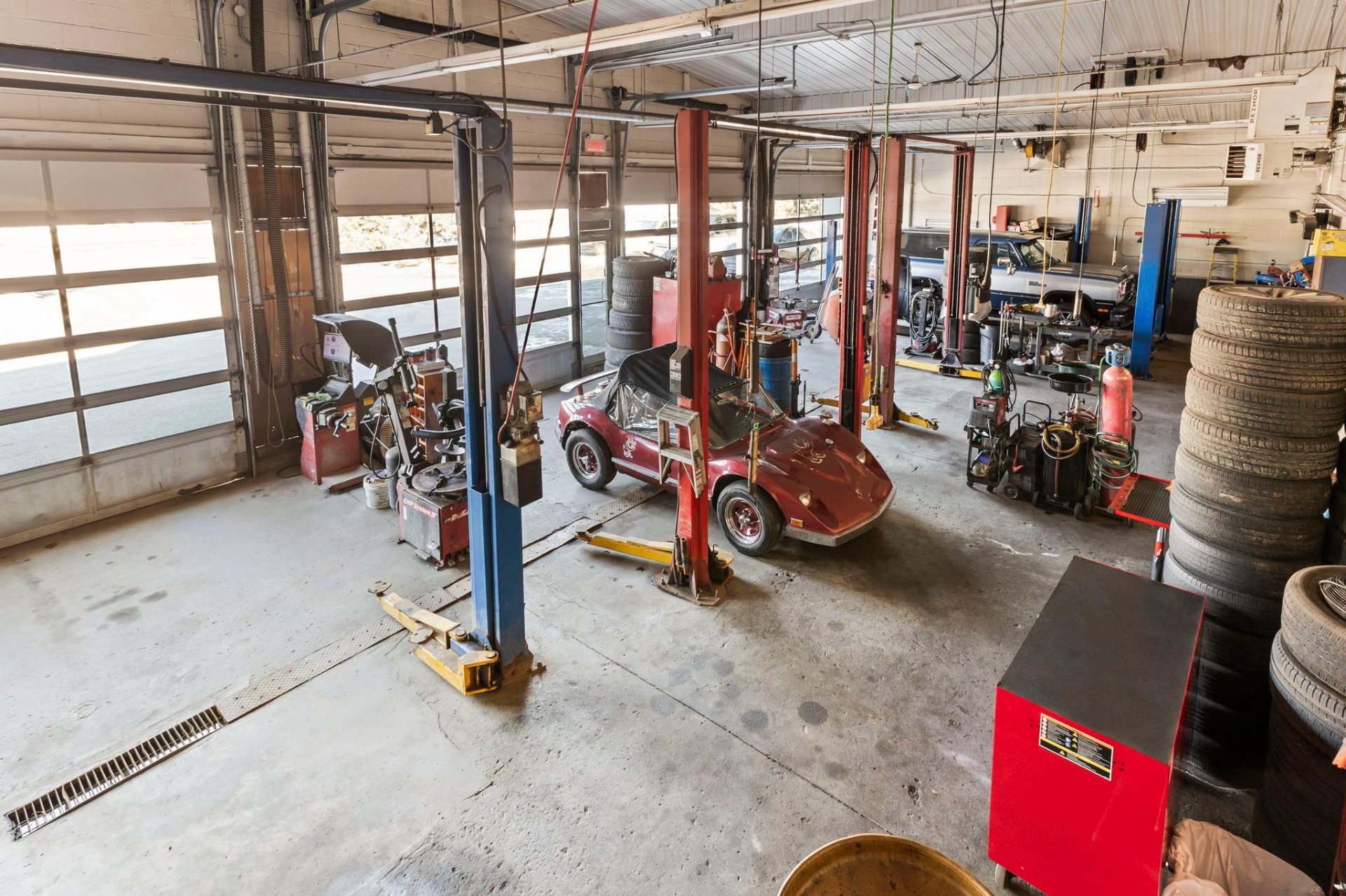 Commerce - Mécanique St-René / Bumper to Bumper