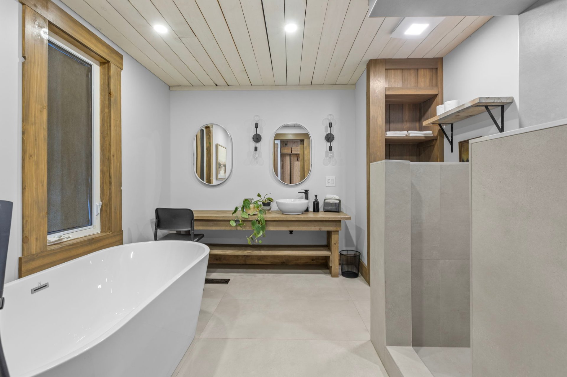 Bathroom - Farmhouse