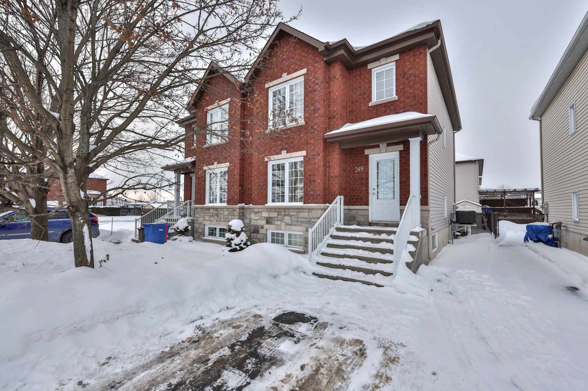 249 Boul. de la Cité