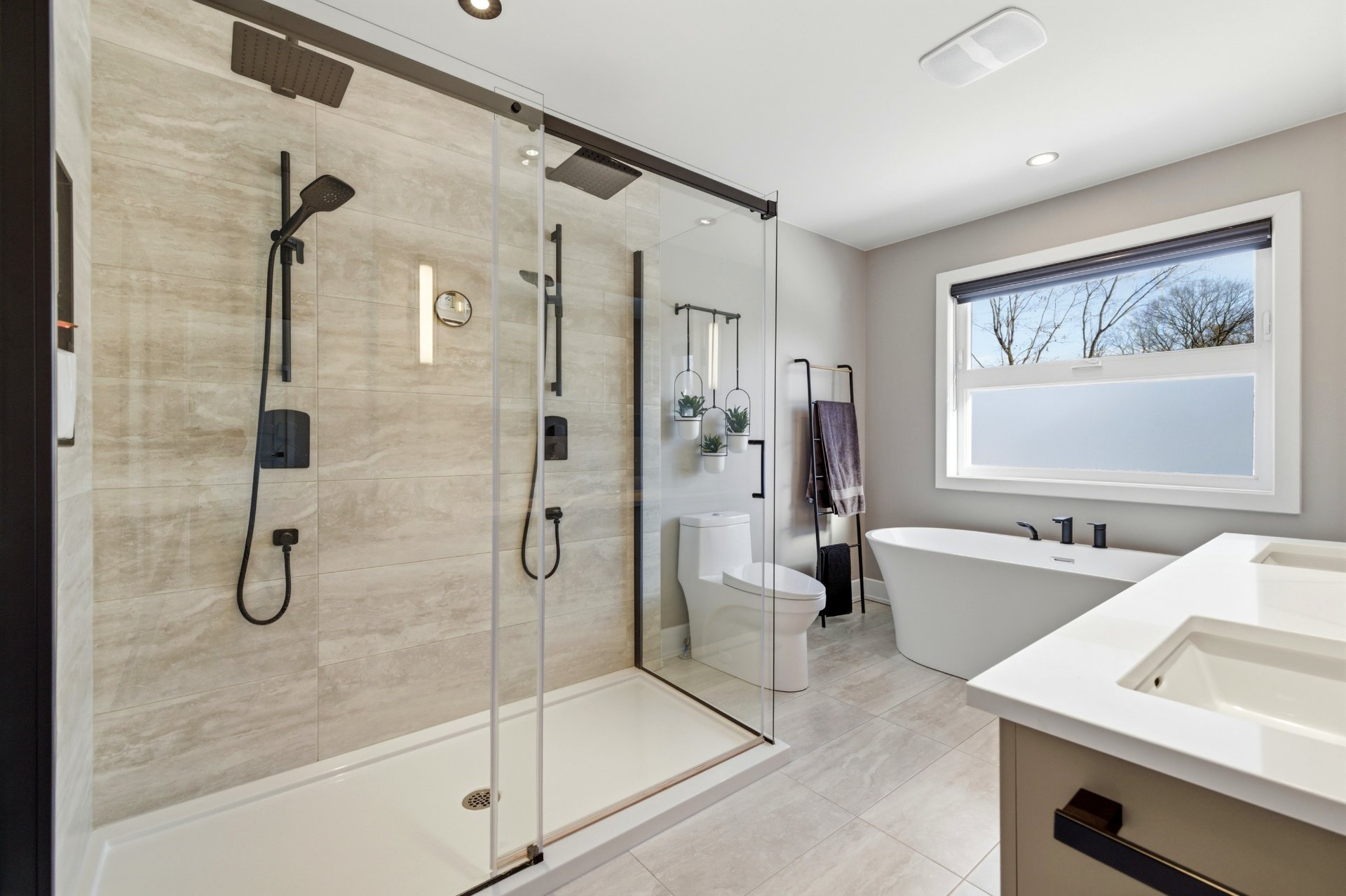 Salle de bains attenante à la CCP