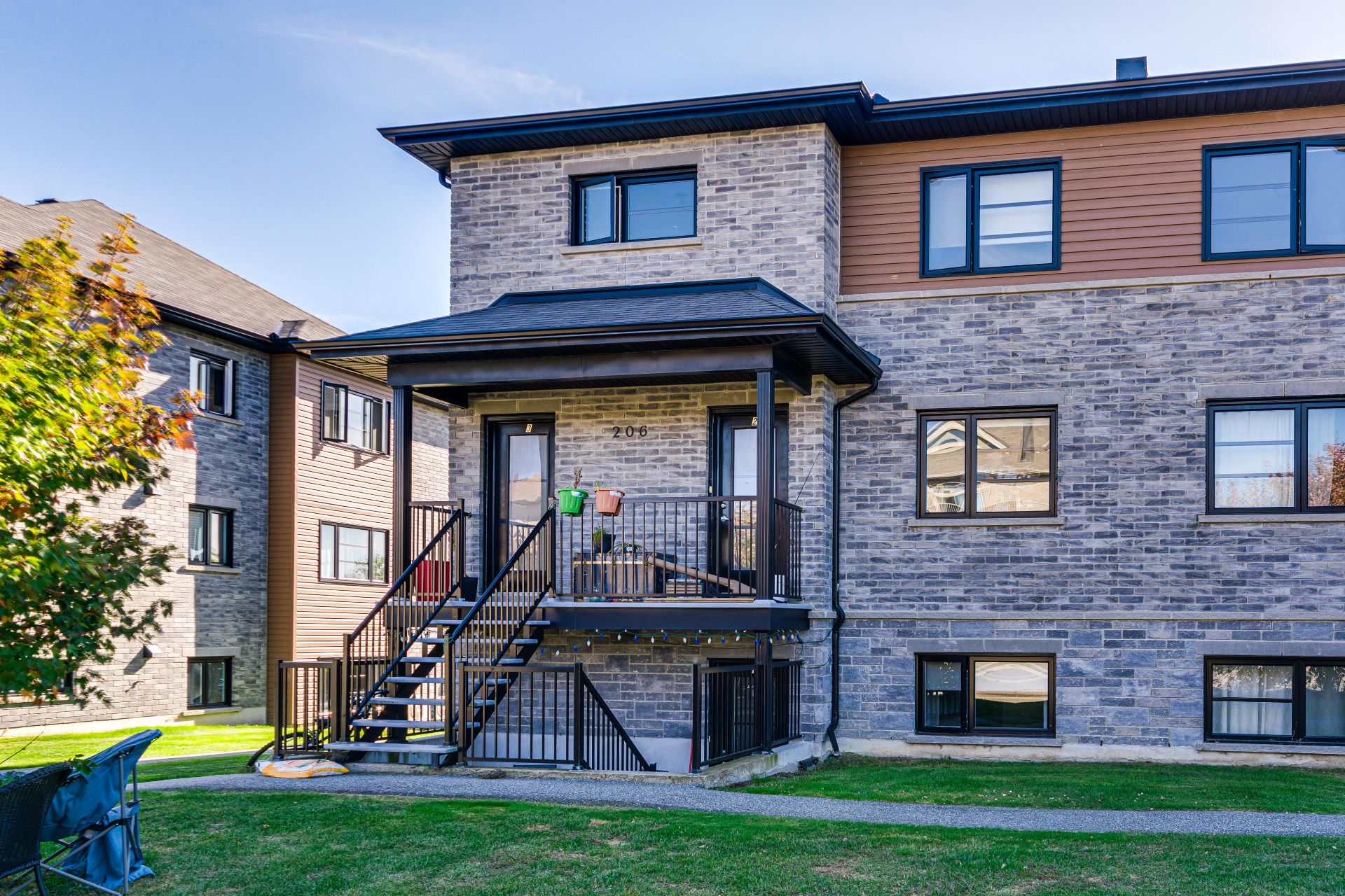 206 Rue de la Fabrique 1