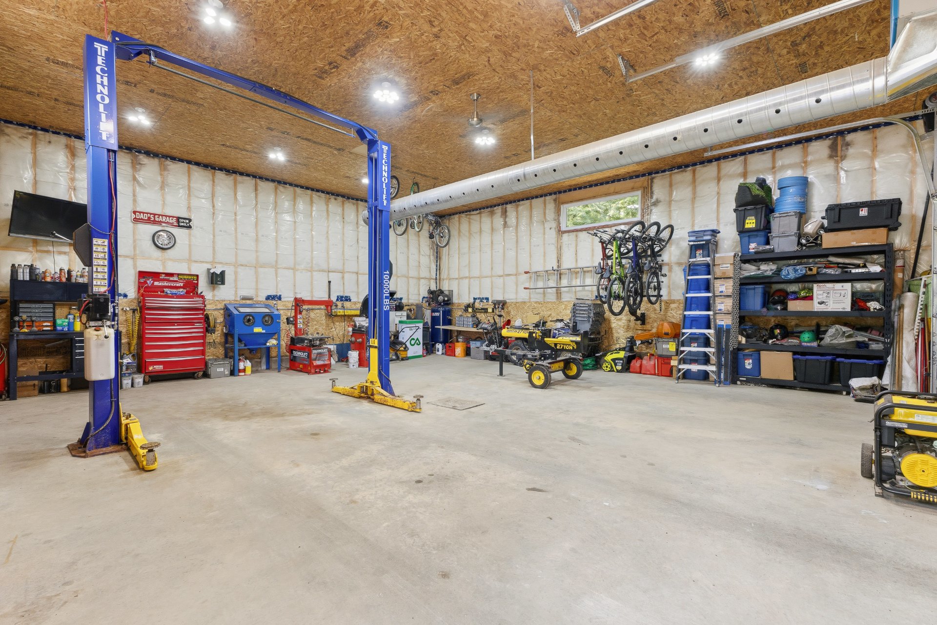 Garage