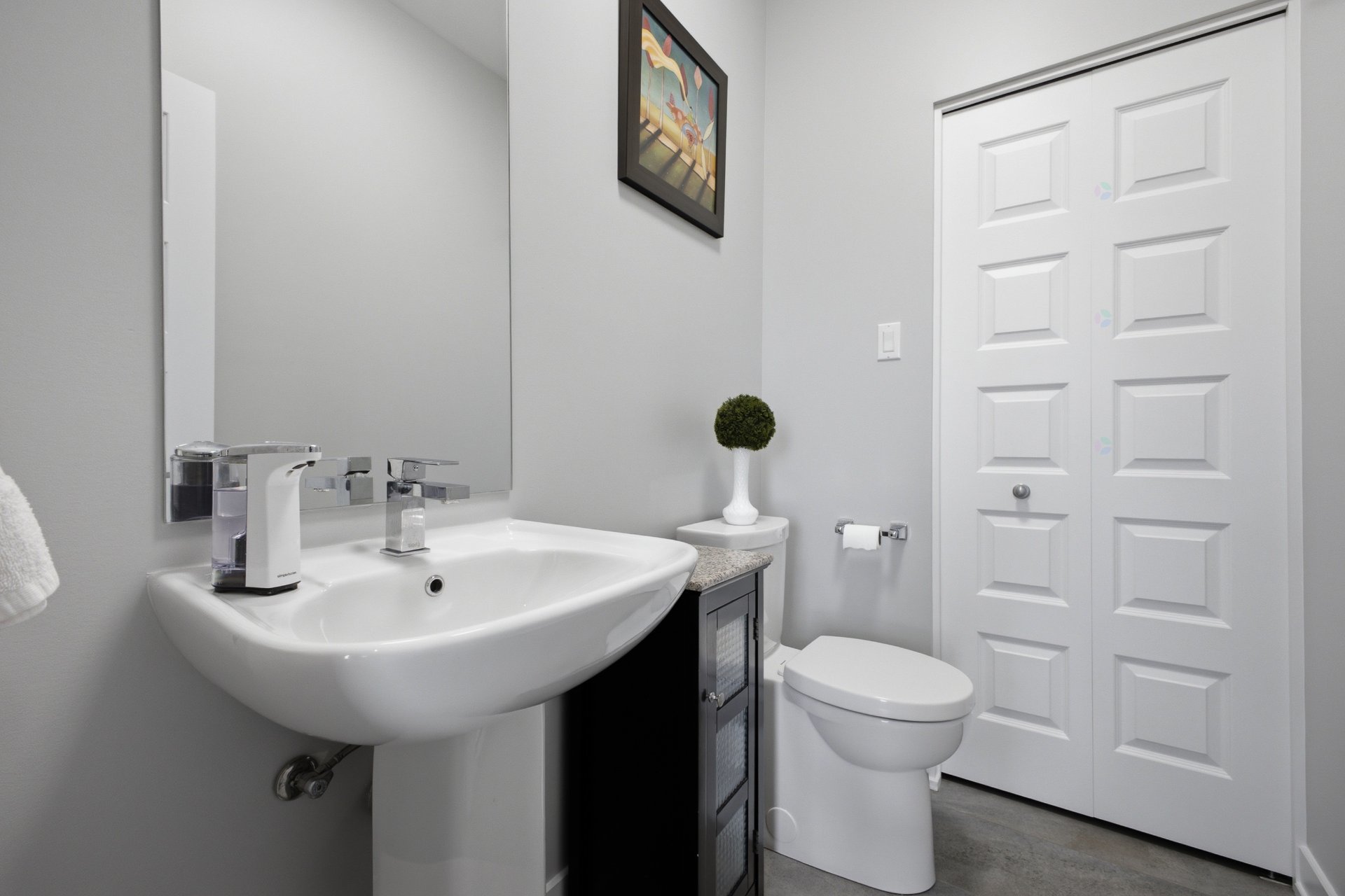 Powder room